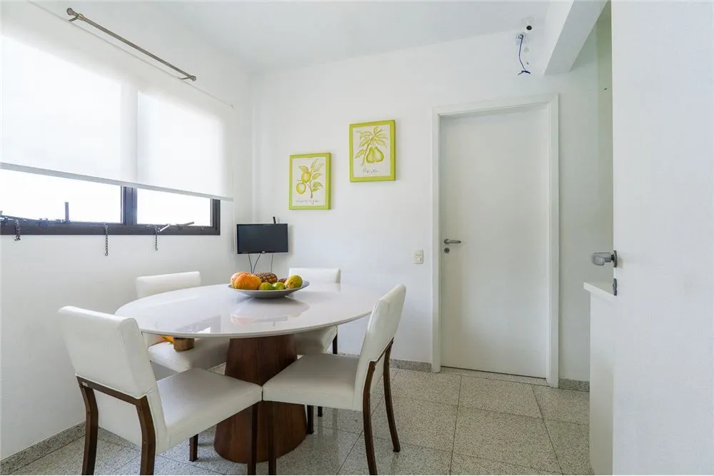 Apartamento, 4 quartos, 201 m² - Foto 1