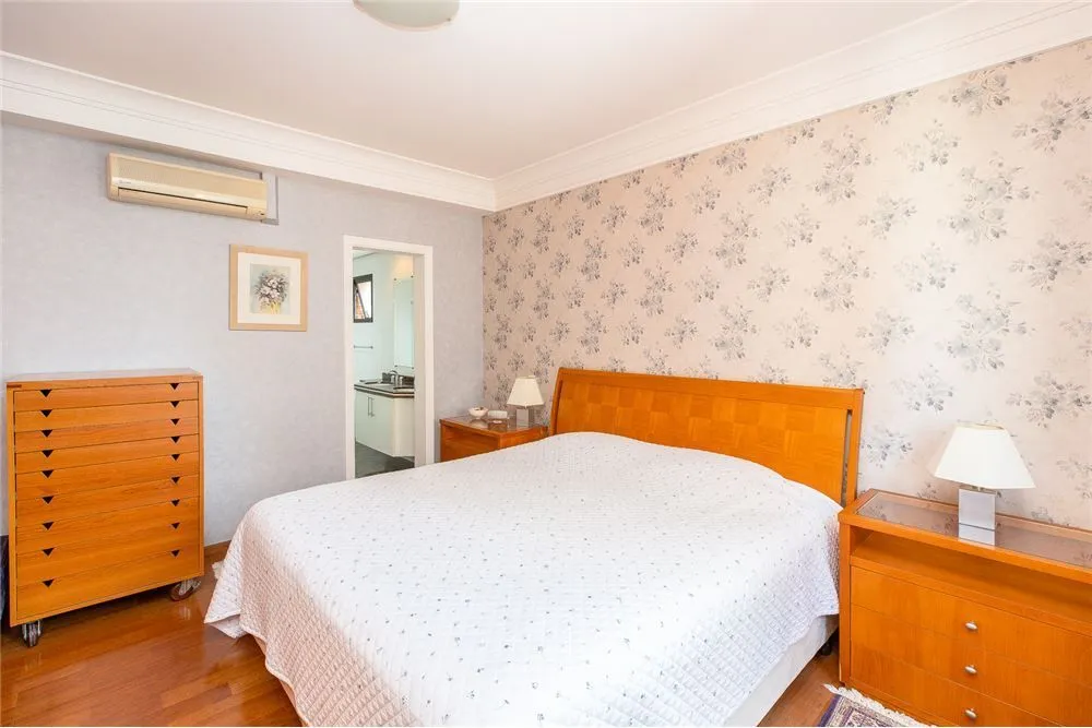Apartamento, 3 quartos, 161 m² - Foto 2