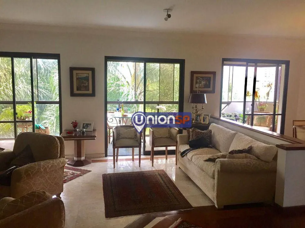 Apartamento, 3 quartos, 206 m² - Foto 1