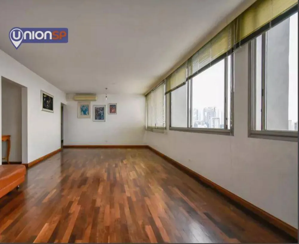 Apartamento, 3 quartos, 140 m² - Foto 1