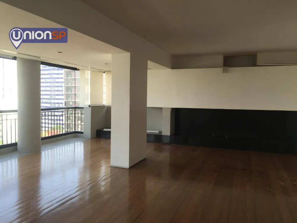 Apartamento, 3 quartos, 215 m² - Foto 1