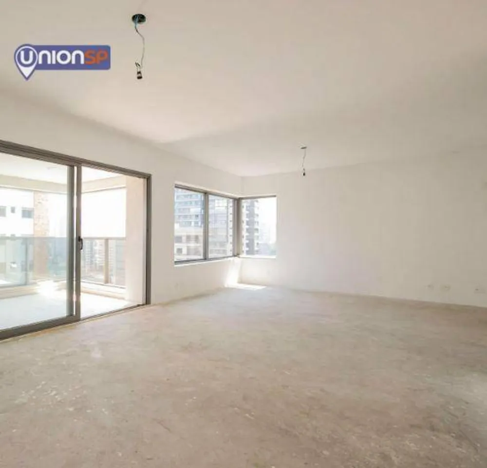 Apartamento, 3 quartos, 198 m² - Foto 1
