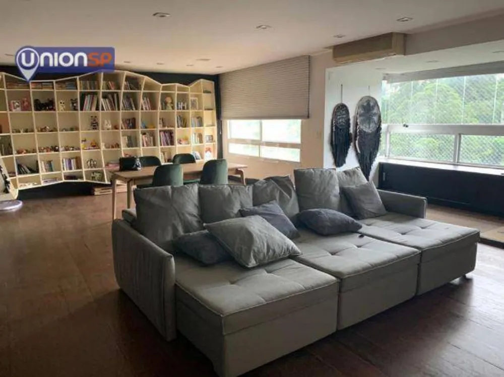 Apartamento, 3 quartos, 250 m² - Foto 1