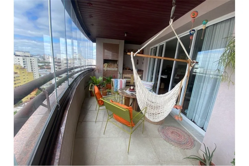 Apartamento, 3 quartos, 200 m² - Foto 1