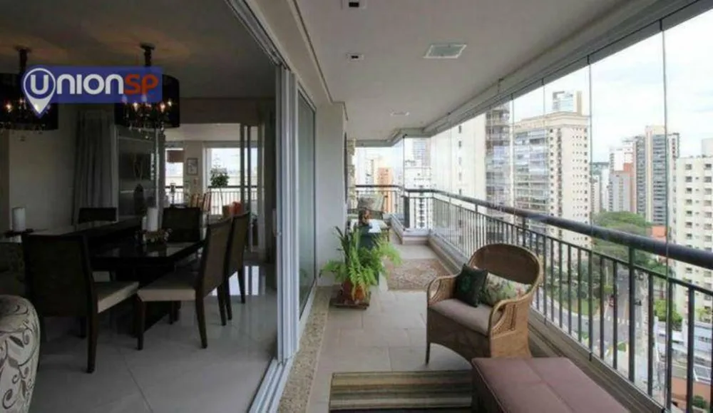 Apartamento, 3 quartos, 216 m² - Foto 4