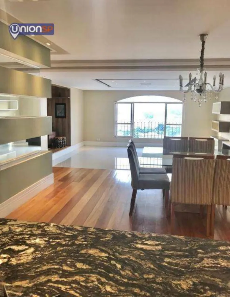 Apartamento, 4 quartos, 211 m² - Foto 1