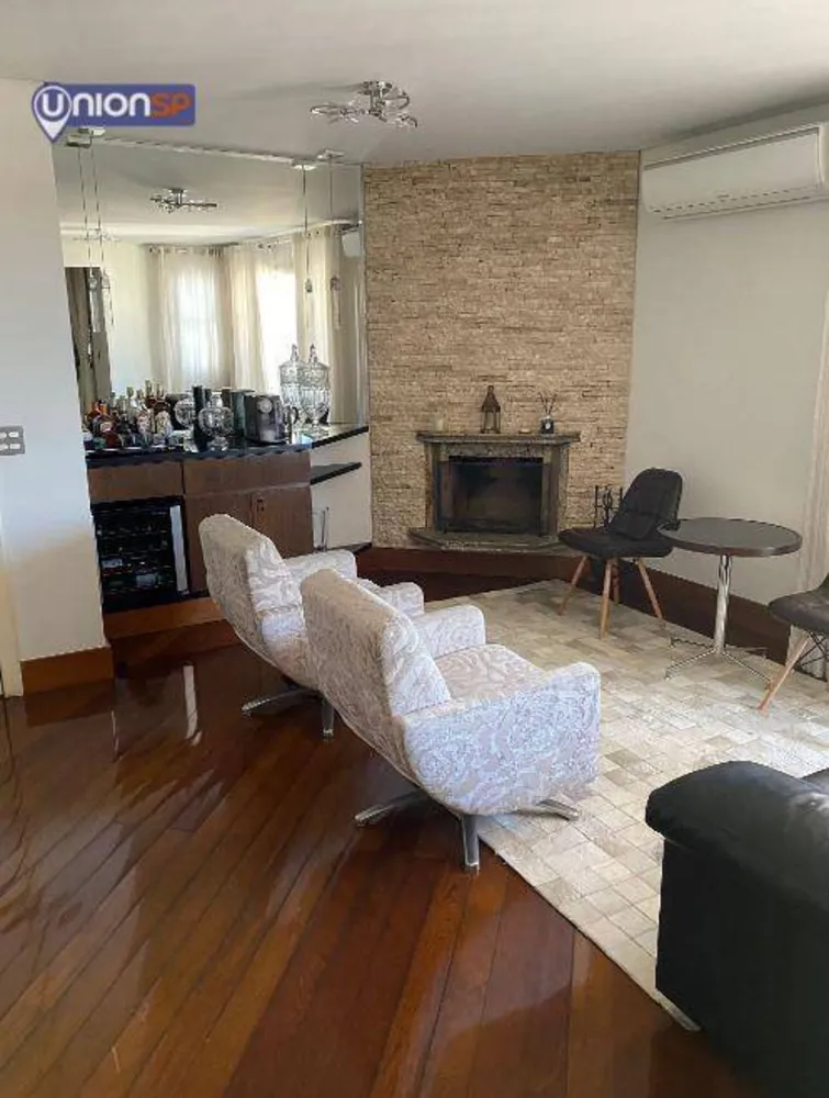 Apartamento, 3 quartos, 157 m² - Foto 1