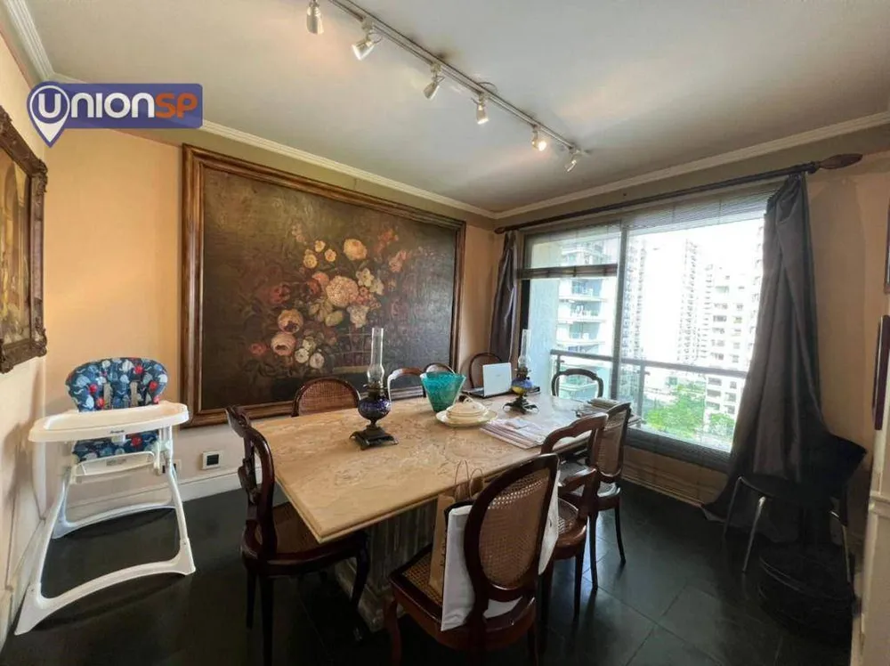 Apartamento, 3 quartos, 220 m² - Foto 2