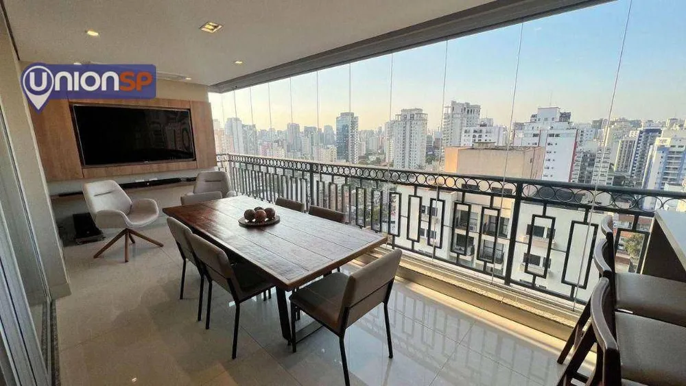 Apartamento, 3 quartos, 156 m² - Foto 2