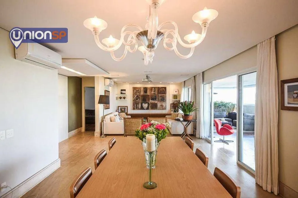 Apartamento, 3 quartos, 247 m² - Foto 1