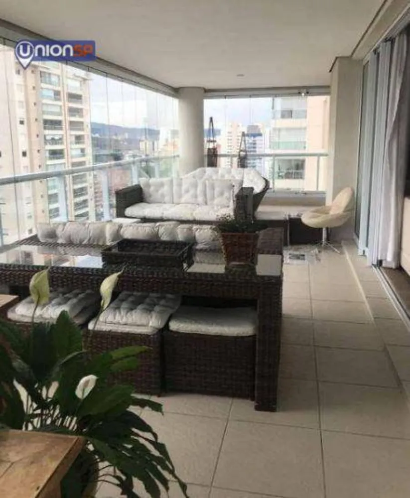 Apartamento, 3 quartos, 188 m² - Foto 1