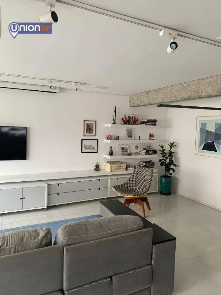 Apartamento, 4 quartos, 196 m² - Foto 1