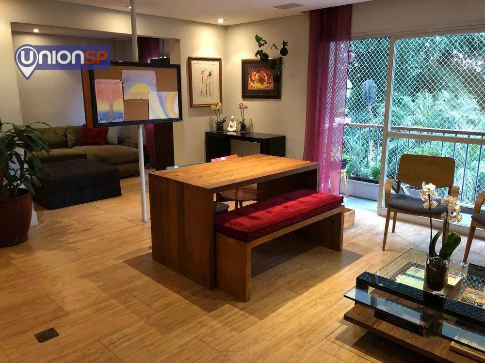 Apartamento, 3 quartos, 132 m² - Foto 1