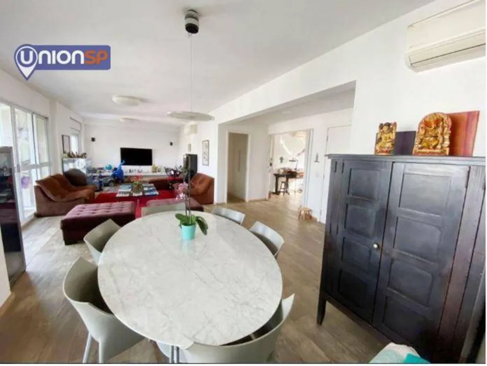 Apartamento, 3 quartos, 195 m² - Foto 2
