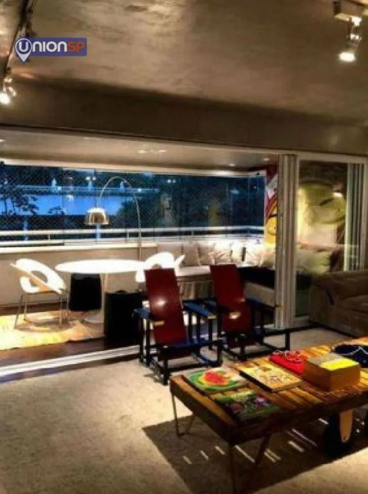 Apartamento, 3 quartos, 141 m² - Foto 2