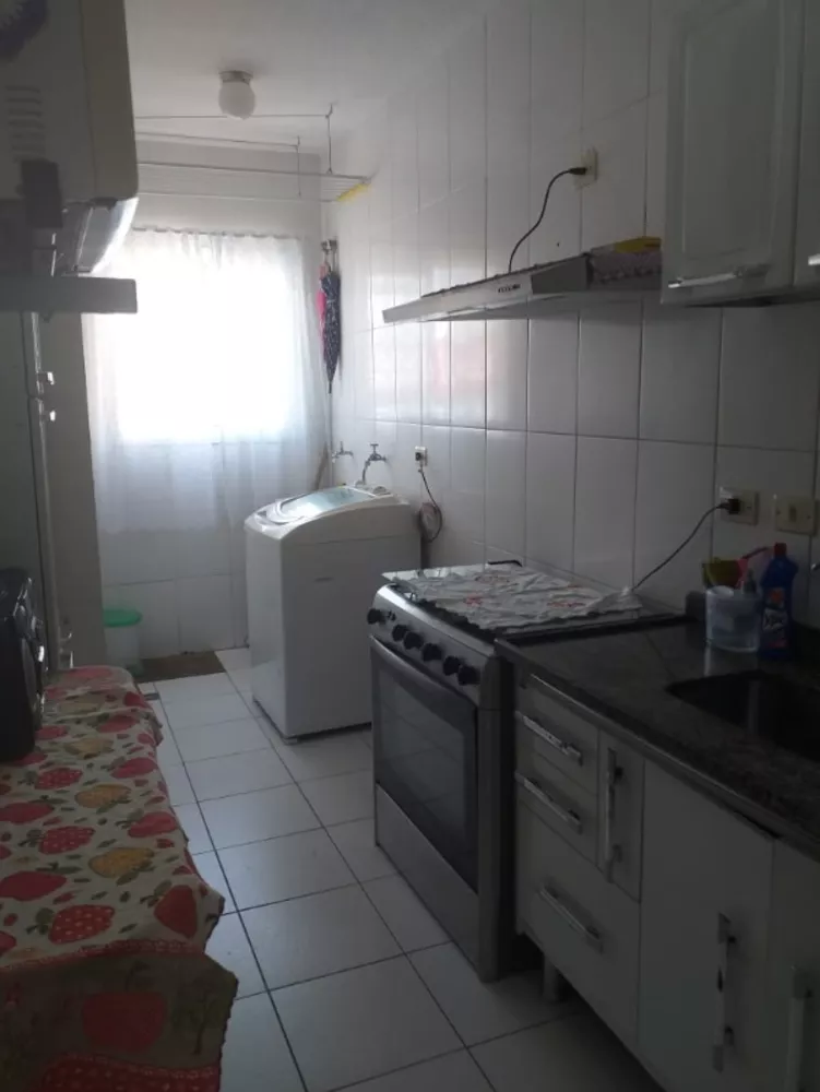 Apartamento à venda com 2 quartos, 67m² - Foto 2