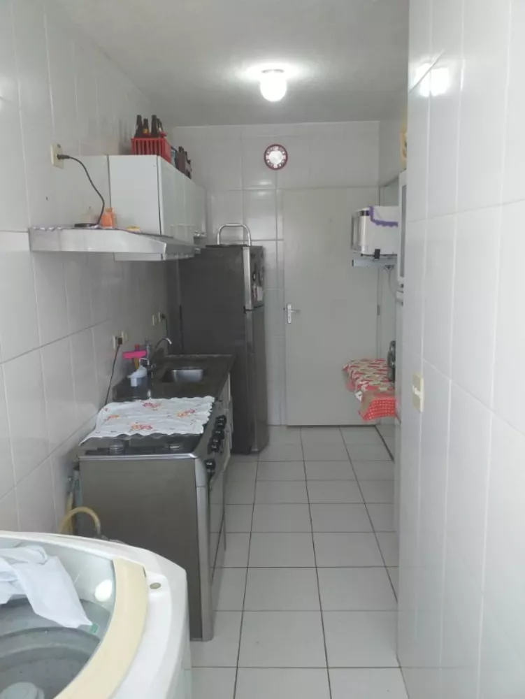 Apartamento à venda com 2 quartos, 67m² - Foto 4