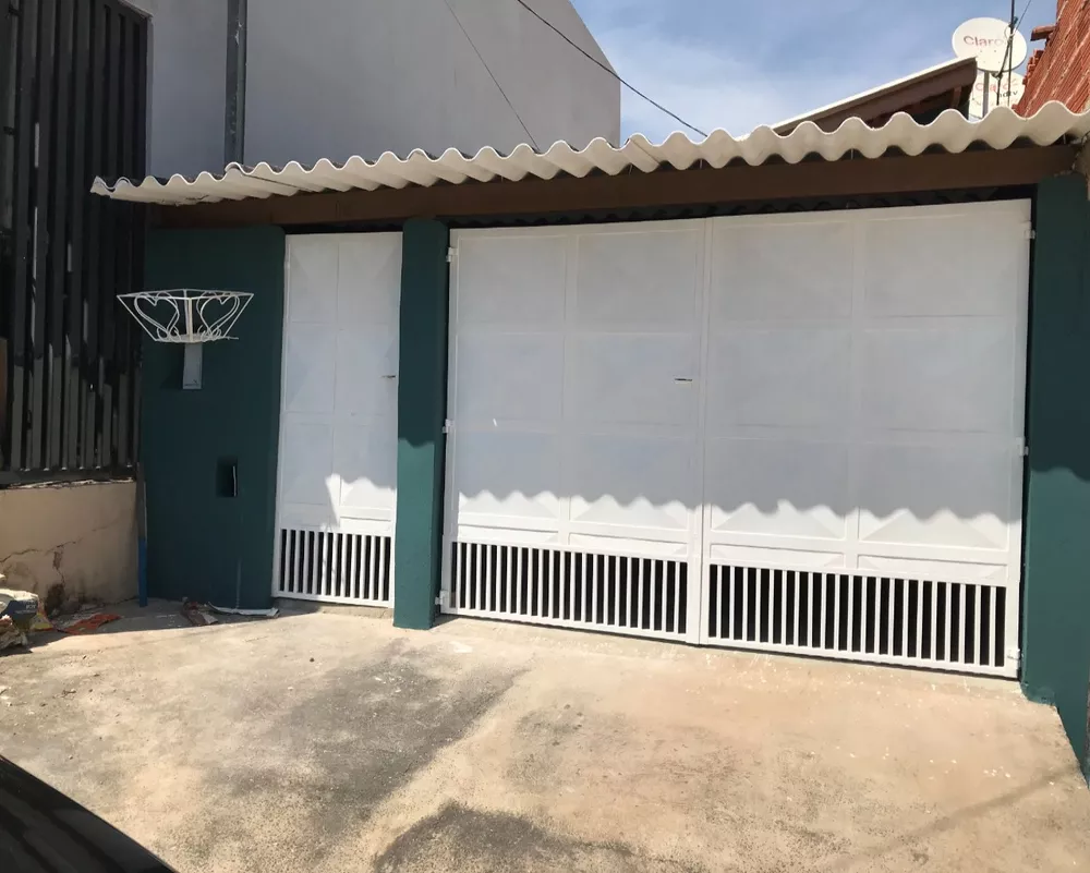 Casa à venda com 2 quartos, 125m² - Foto 1