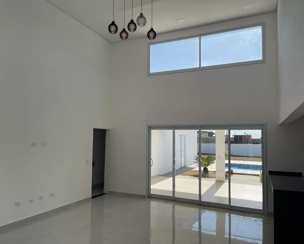 Casa à venda com 3 quartos, 1000m² - Foto 6