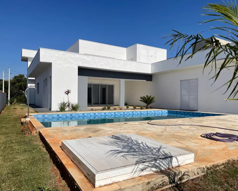 Casa à venda com 3 quartos, 1000m² - Foto 5