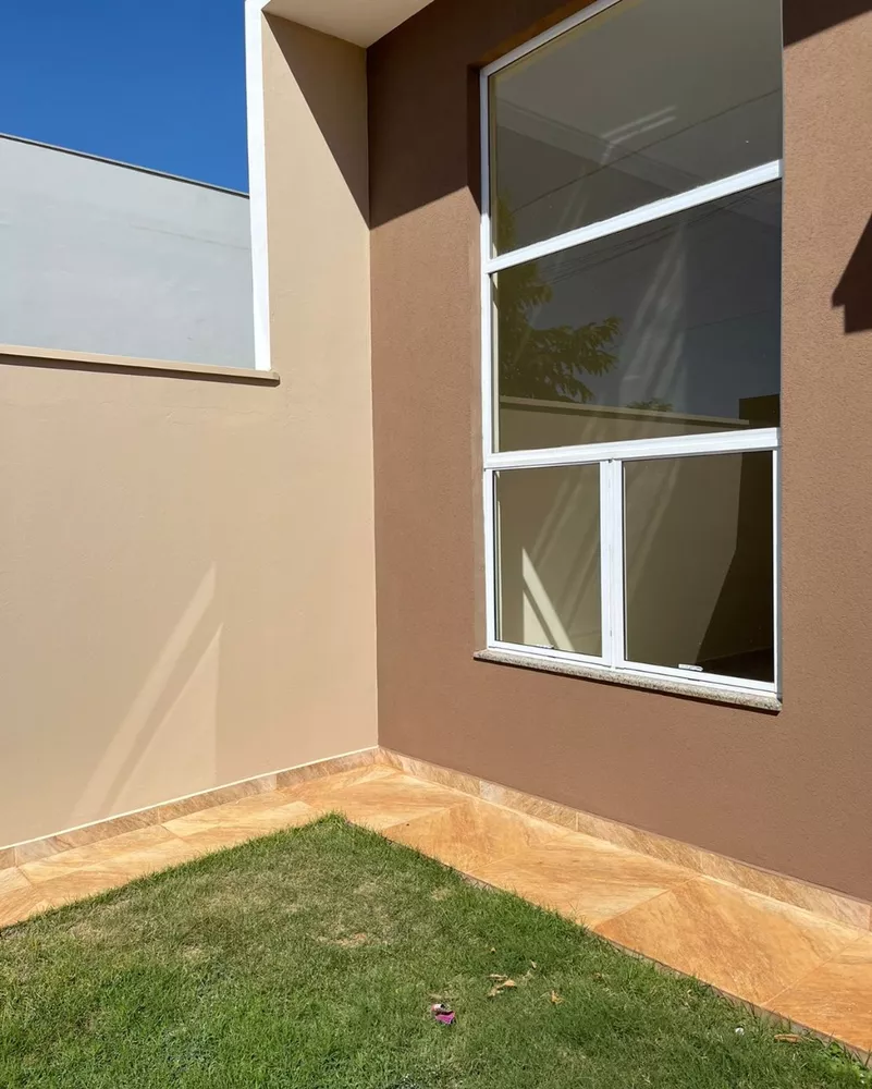 Casa à venda com 4 quartos, 250m² - Foto 3