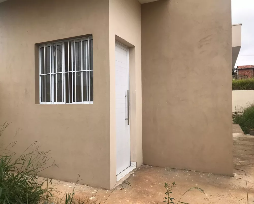 Casa à venda com 2 quartos, 140m² - Foto 2