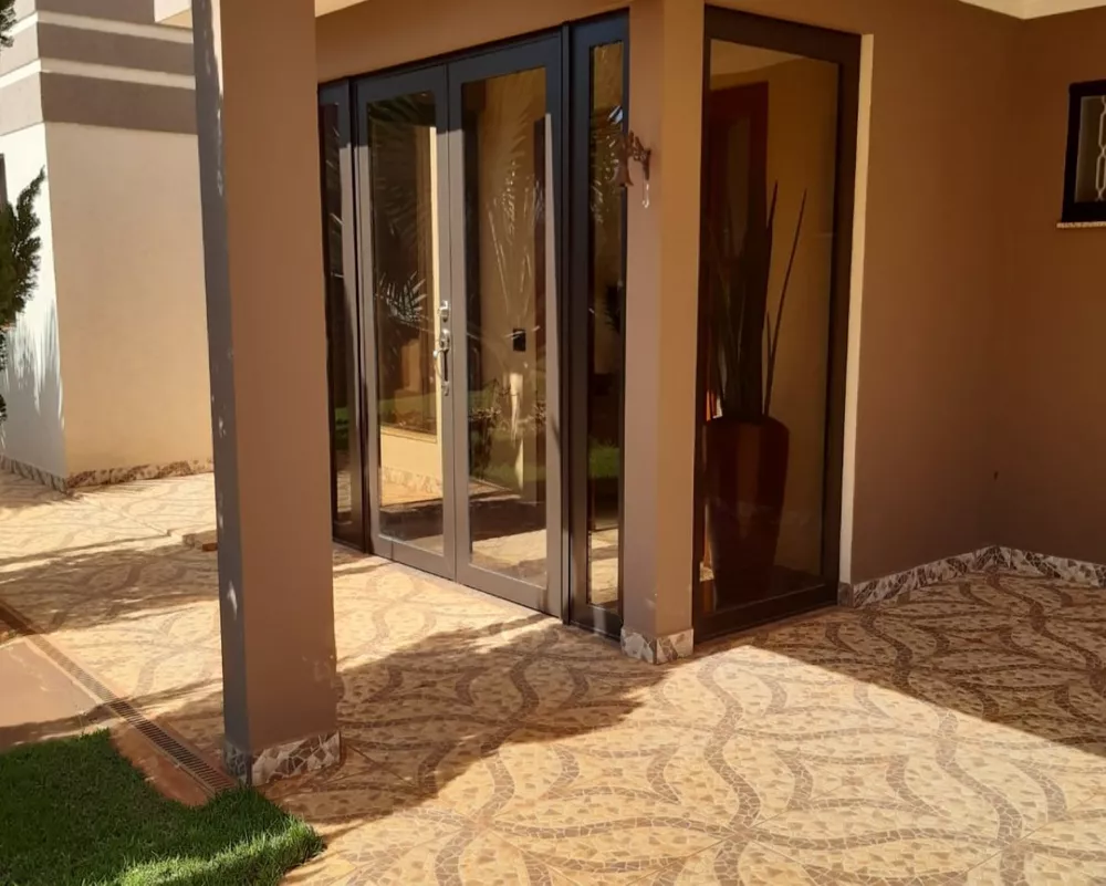 Casa à venda com 4 quartos, 520m² - Foto 3