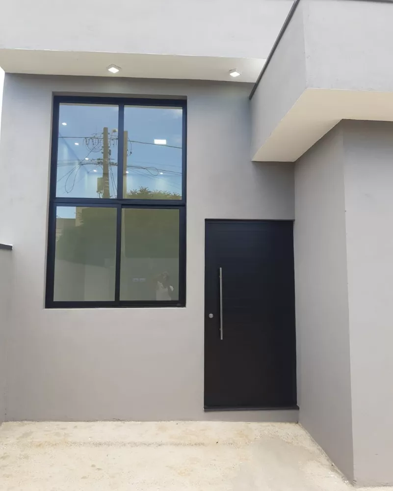 Casa à venda com 2 quartos, 73m² - Foto 2