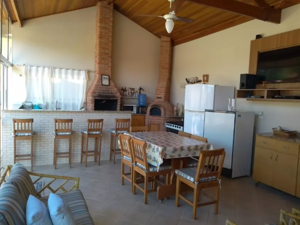 Chácara à venda com 3 quartos, 340m² - Foto 4