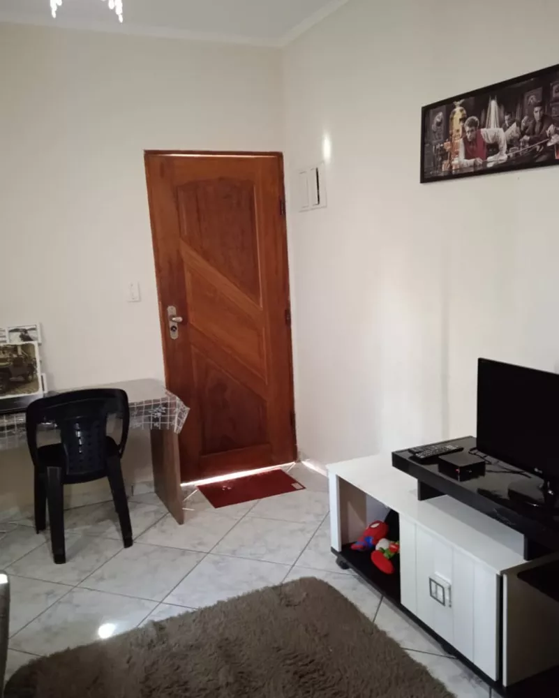 Casa à venda com 1 quarto, 260m² - Foto 2