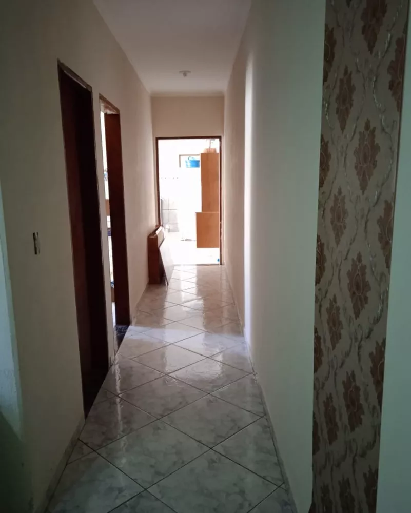 Casa à venda com 1 quarto, 260m² - Foto 3