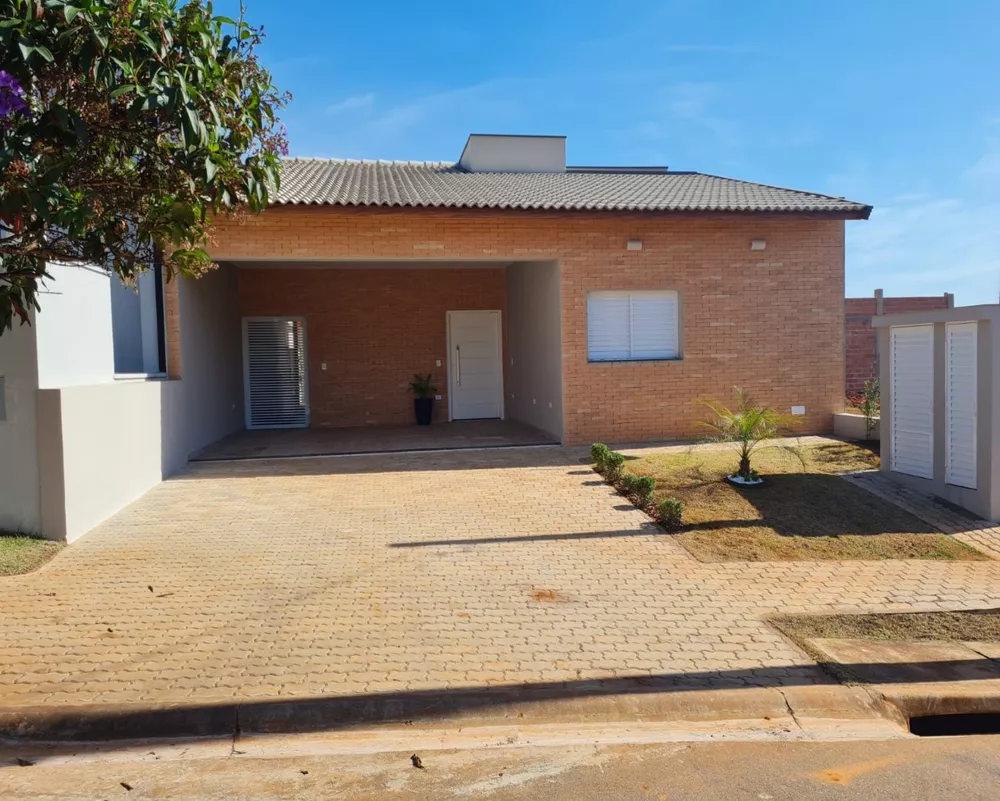 Casa à venda com 5 quartos, 250m² - Foto 3