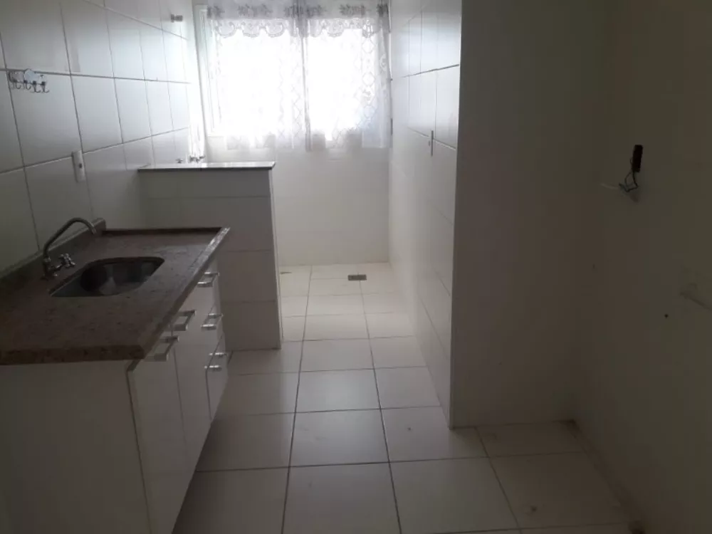 Apartamento à venda com 2 quartos, 60m² - Foto 4