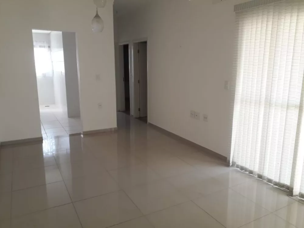 Apartamento à venda com 2 quartos, 60m² - Foto 1