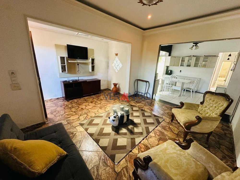 Casa, 3 quartos, 173 m² - Foto 1