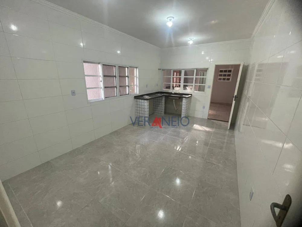 Casa, 3 quartos, 181 m² - Foto 1