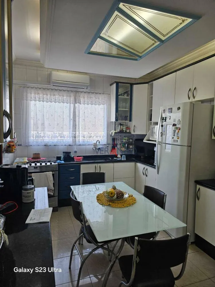 Apartamento, 3 quartos, 128 m² - Foto 2