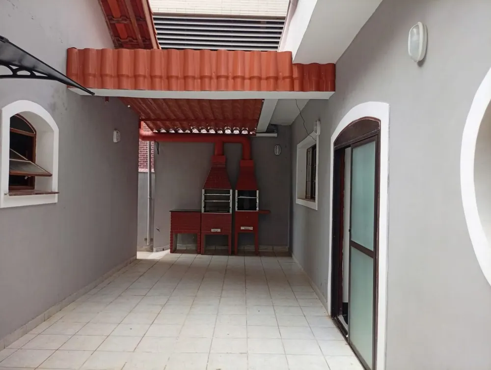Casa, 3 quartos, 157 m² - Foto 1