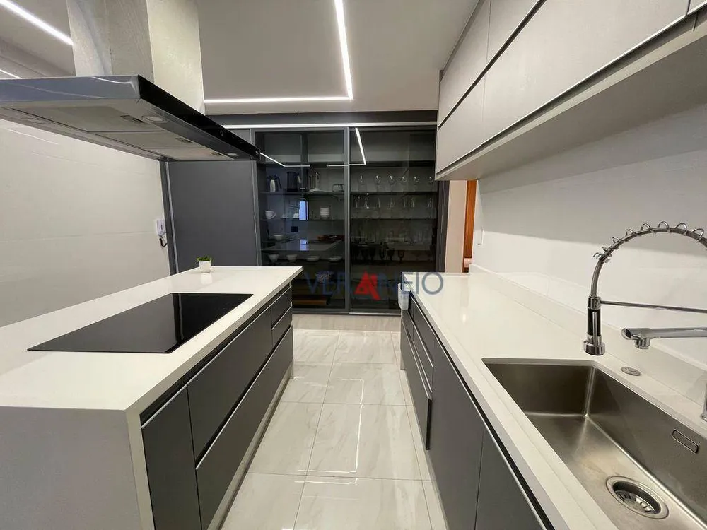 Apartamento, 3 quartos, 162 m² - Foto 2