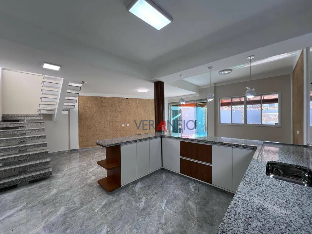 Sobrado, 5 quartos, 190 m² - Foto 4