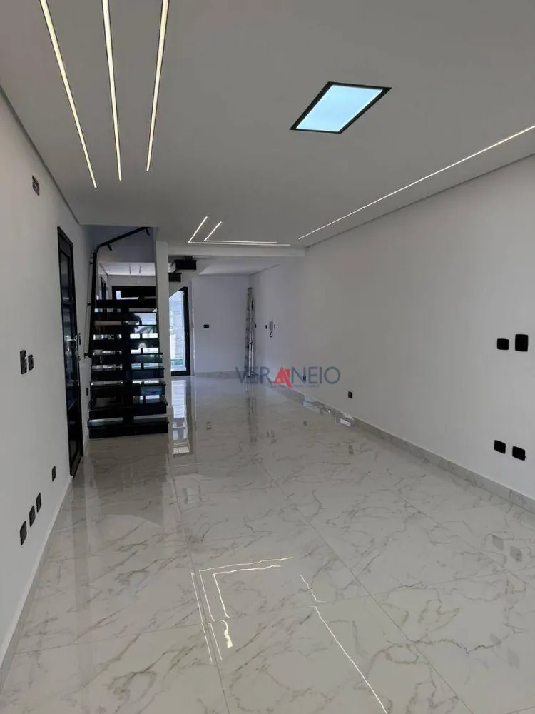Casa, 4 quartos, 204 m² - Foto 1
