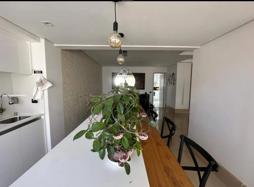 Apartamento, 3 quartos, 200 m² - Foto 1
