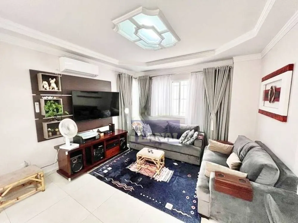 Sobrado, 3 quartos, 382 m² - Foto 2