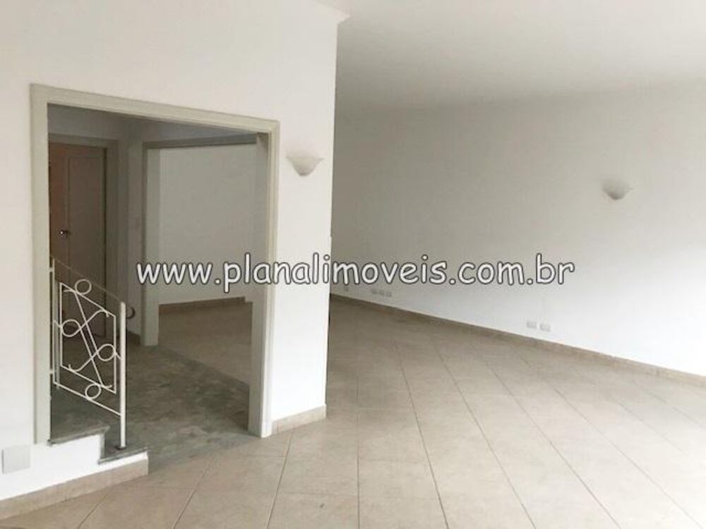 Sobrado à venda com 3 quartos, 194m² - Foto 1