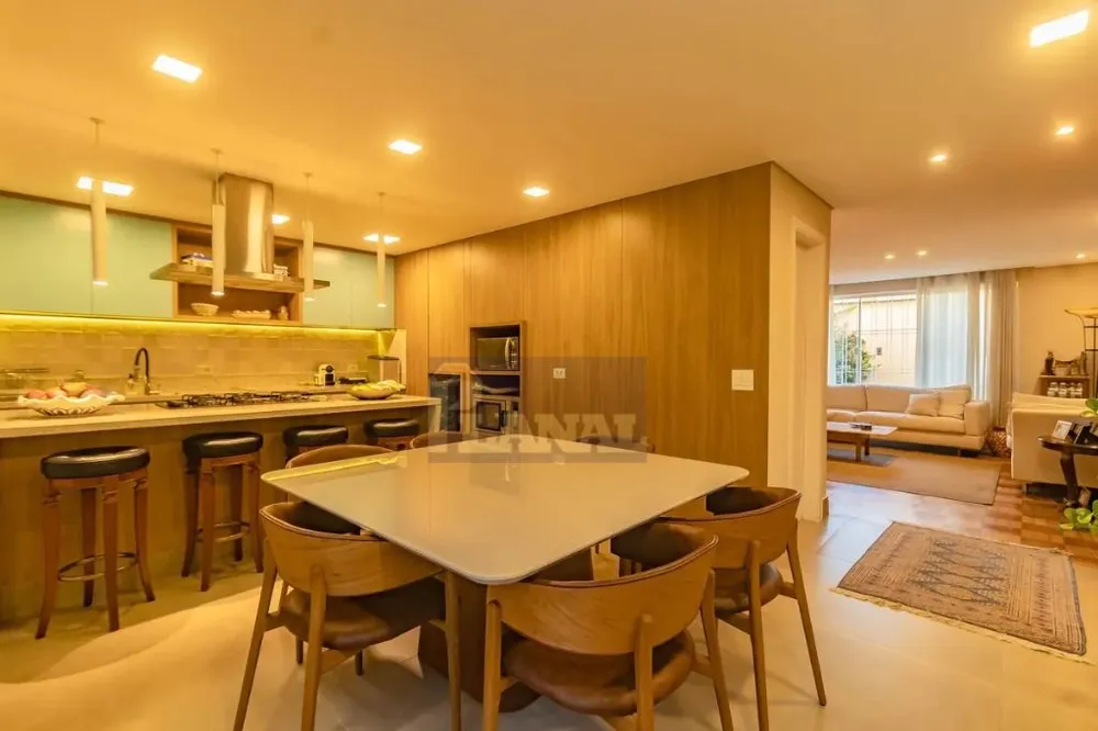 Sobrado, 3 quartos, 270 m² - Foto 4