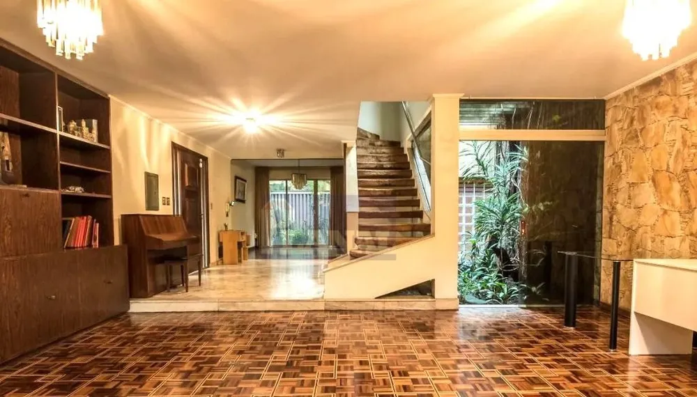 Sobrado, 4 quartos, 267 m² - Foto 2