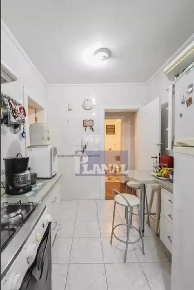 Apartamento à venda com 3 quartos, 143m² - Foto 15