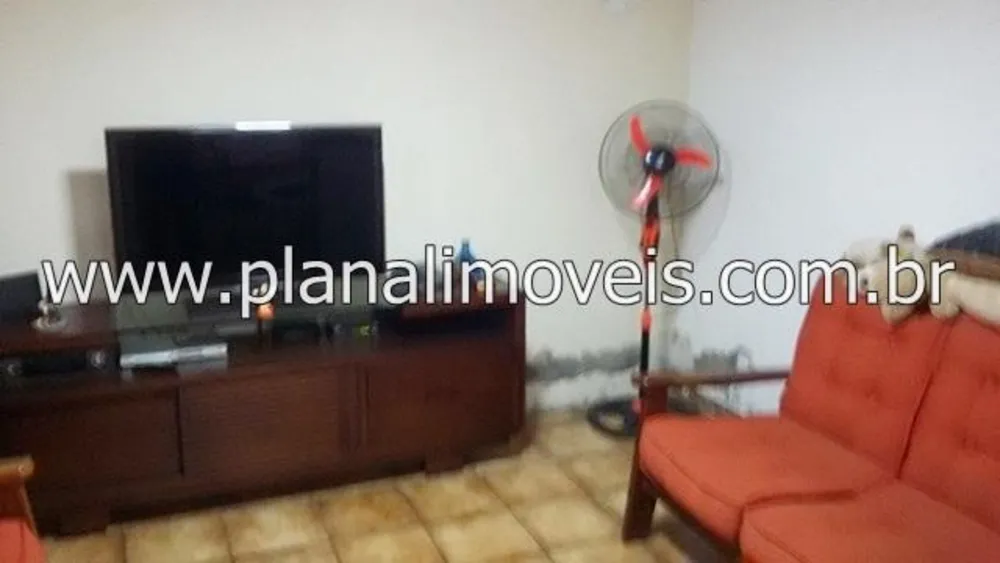Casa, 3 quartos, 141 m² - Foto 1
