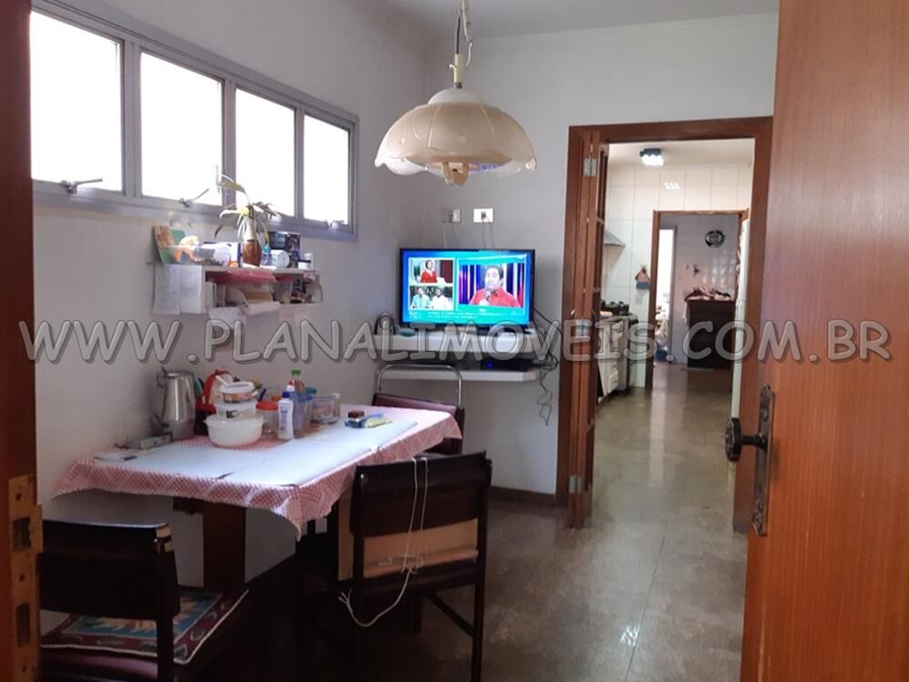 Sobrado, 4 quartos, 387 m² - Foto 2