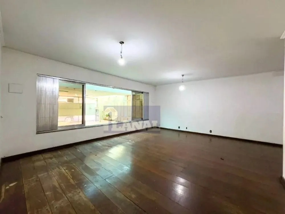 Sobrado, 3 quartos, 270 m² - Foto 1